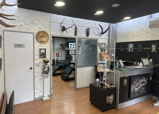 Galería de imágenes Poison Addiction Tattoo 1