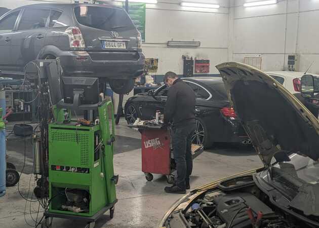 Galería de imágenes TALLER CARSMAROBE 1