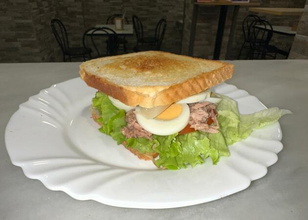 Galería de imágenes De 5 Bar cafeteria 11