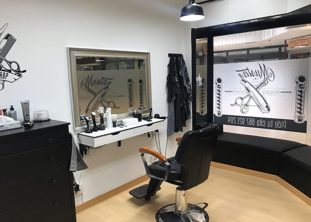 Galería de imágenes Peluquería musta 1