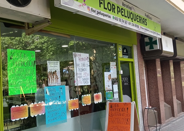 Galería de imágenes FLOR PELUQUEROS 1