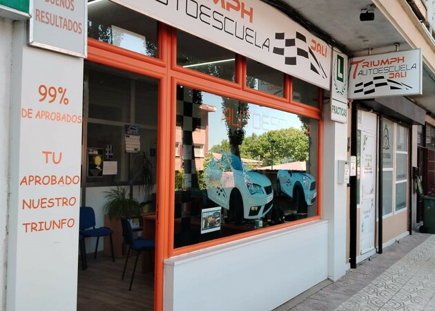 Galería de imágenes TRIUMPH DALÍ 2
