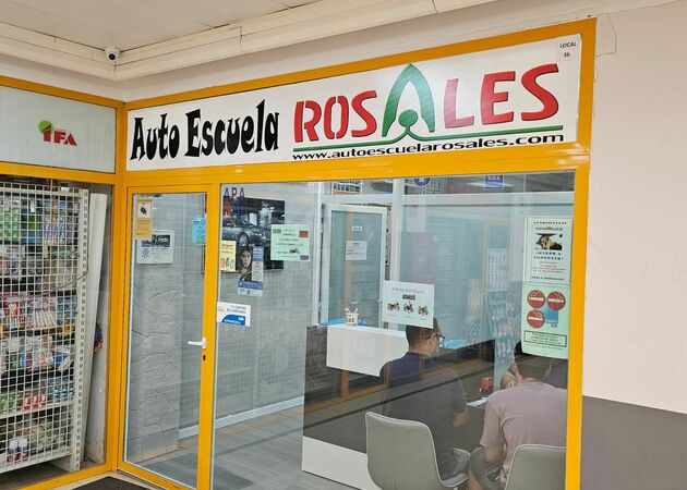 Galería de imágenes AUTOESCUELA ROSALES 1