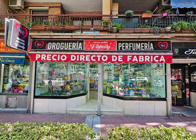 Galería de imágenes DROGUERÍA PERFUMERÍA FAMILY 1