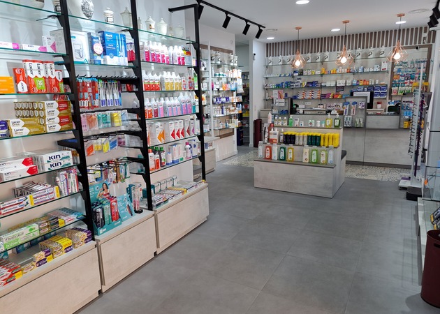 Galería de imágenes FARMACIA RHODES 1