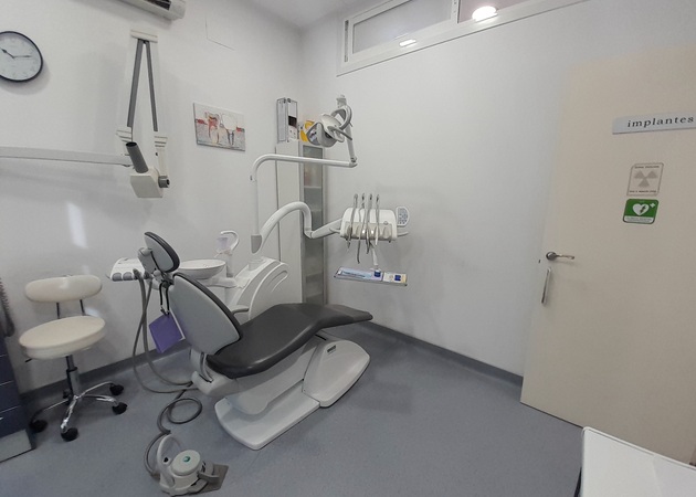 Galería de imágenes CLINICA DENTAL DENTIFIS 1