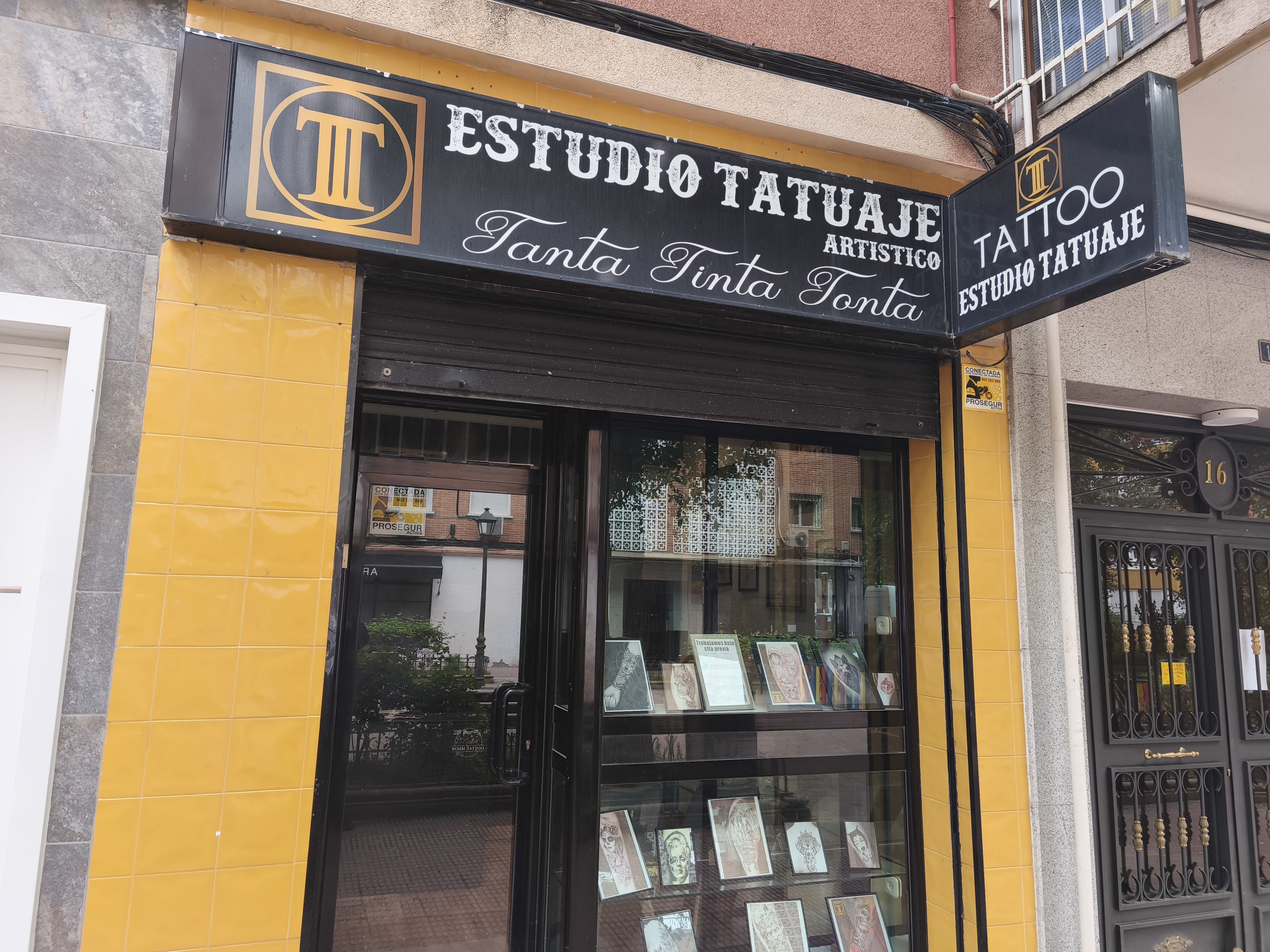 Foto de portada Tantatintatonta tattoo