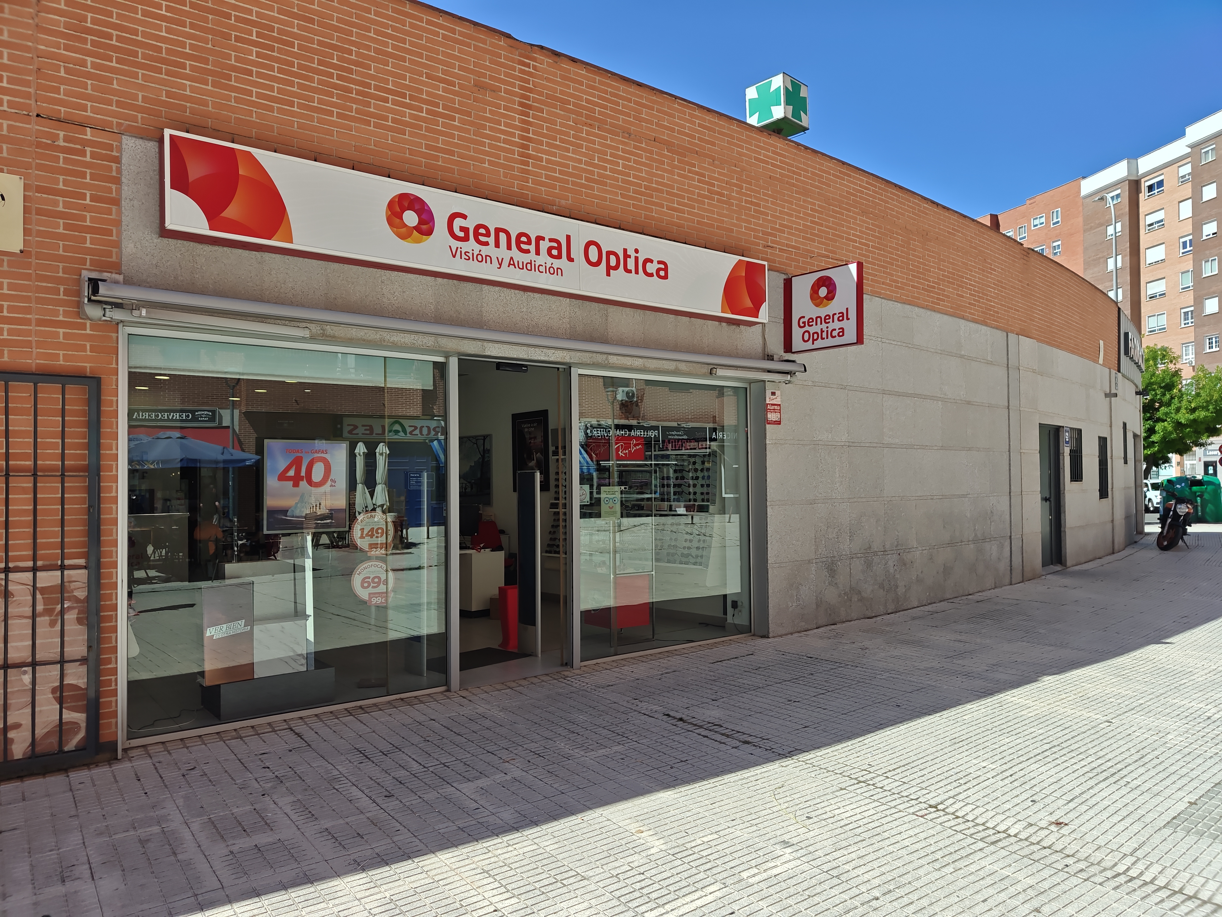 Foto de portada General Óptica Río Odiel