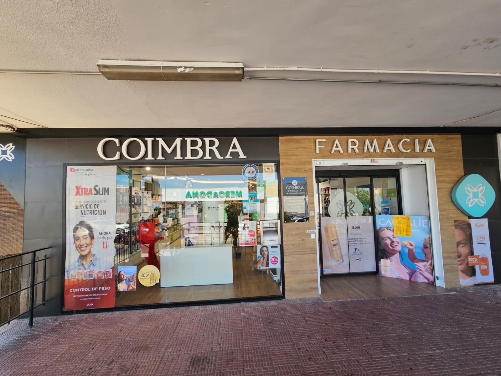 Foto de portada FARMACIA COIMBRA