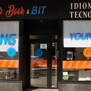 Foto de portada BOOK AND BIT