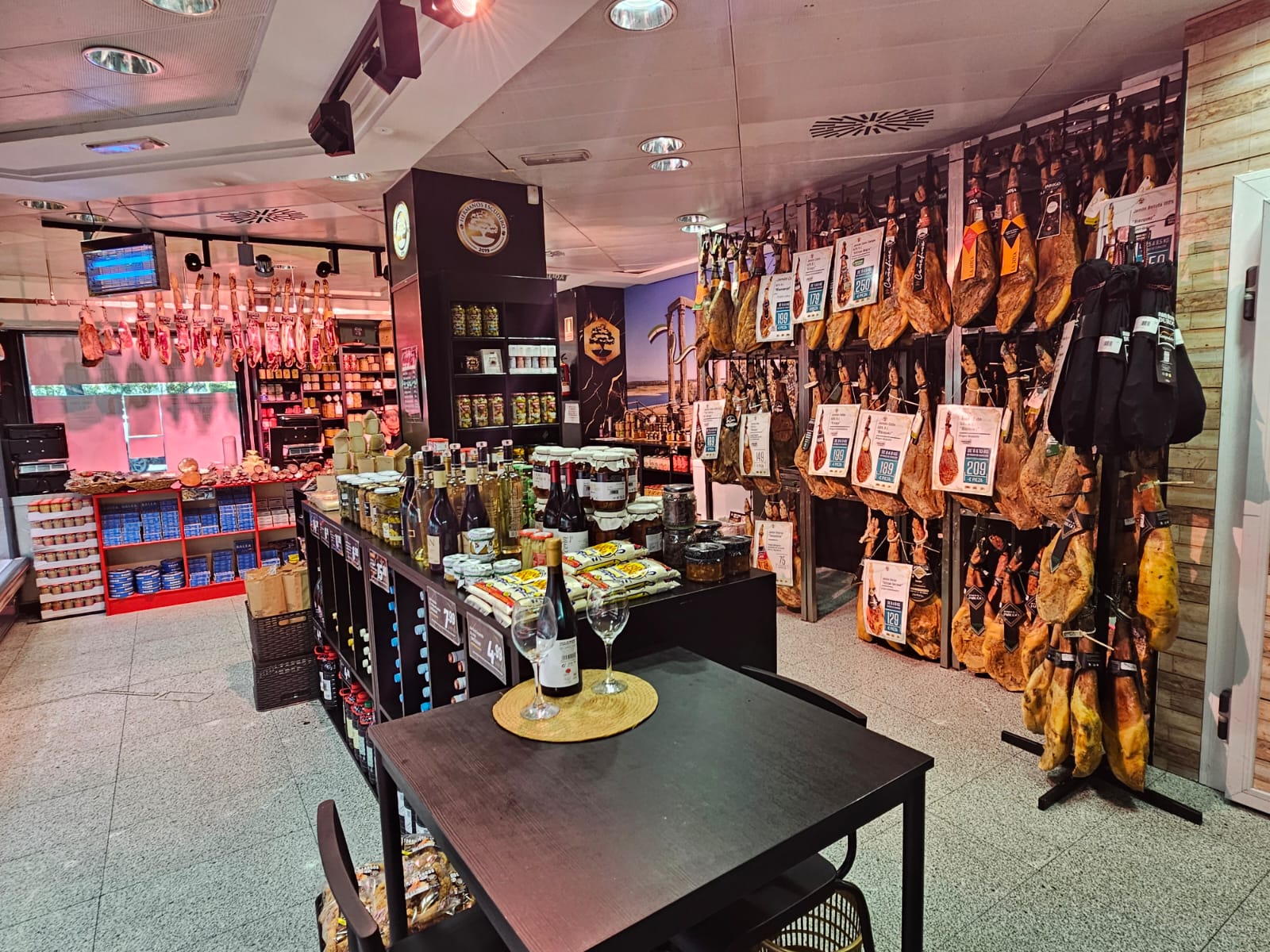 Foto de portada JAMONERÍA HERMANOS ESCUDERO 2019