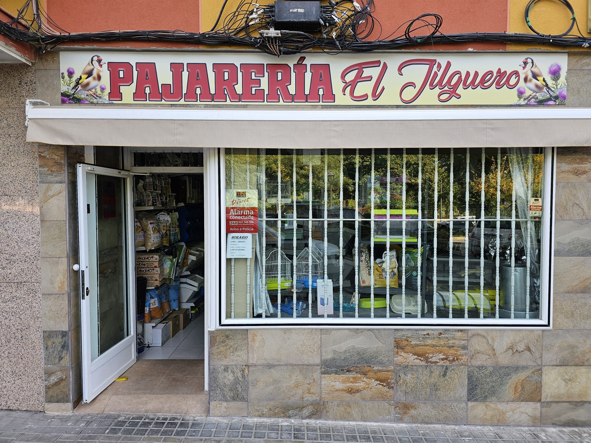 Foto de portada PAJARERÍA EL JILGUERO