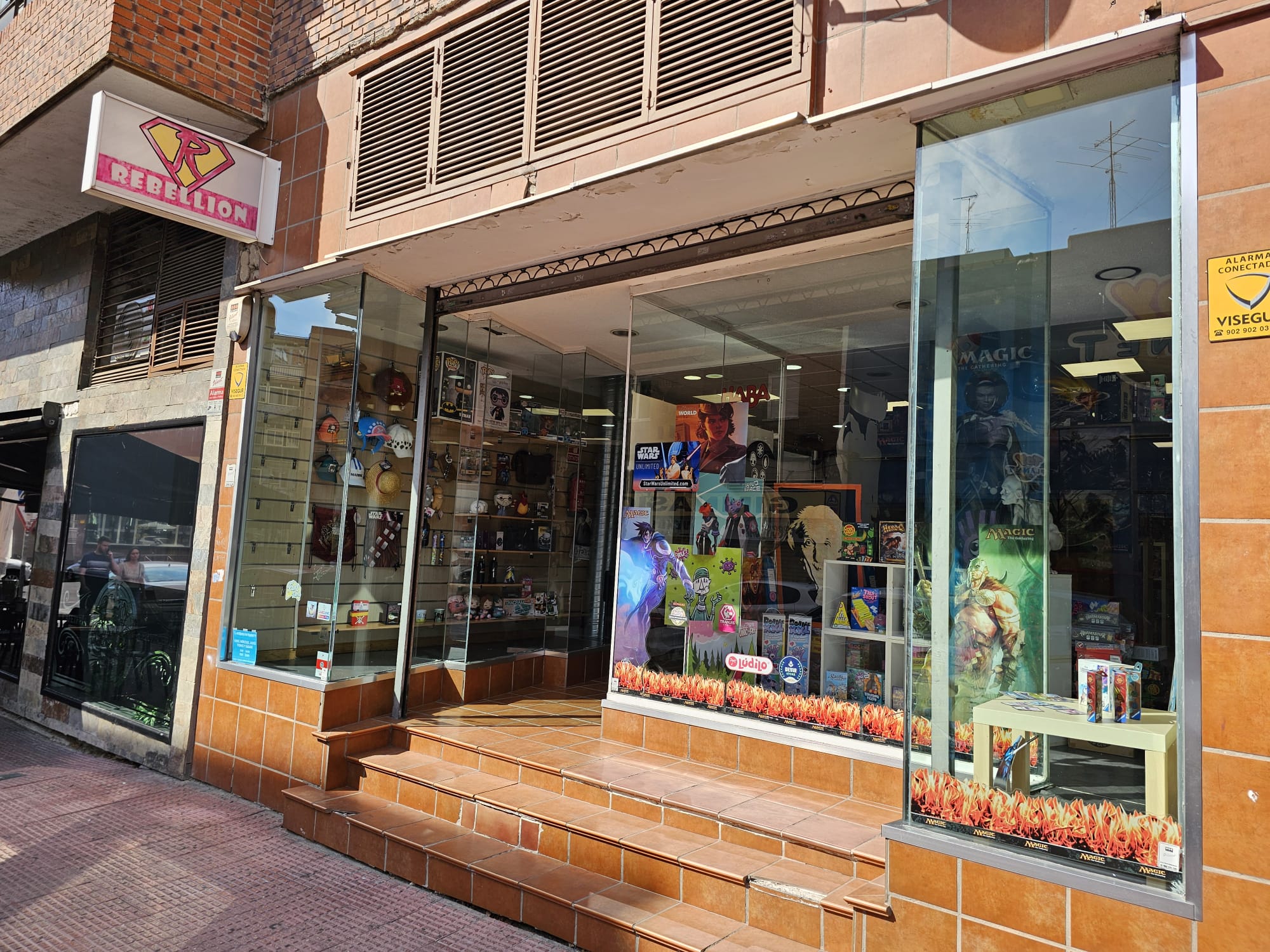 Foto de portada REBELLION