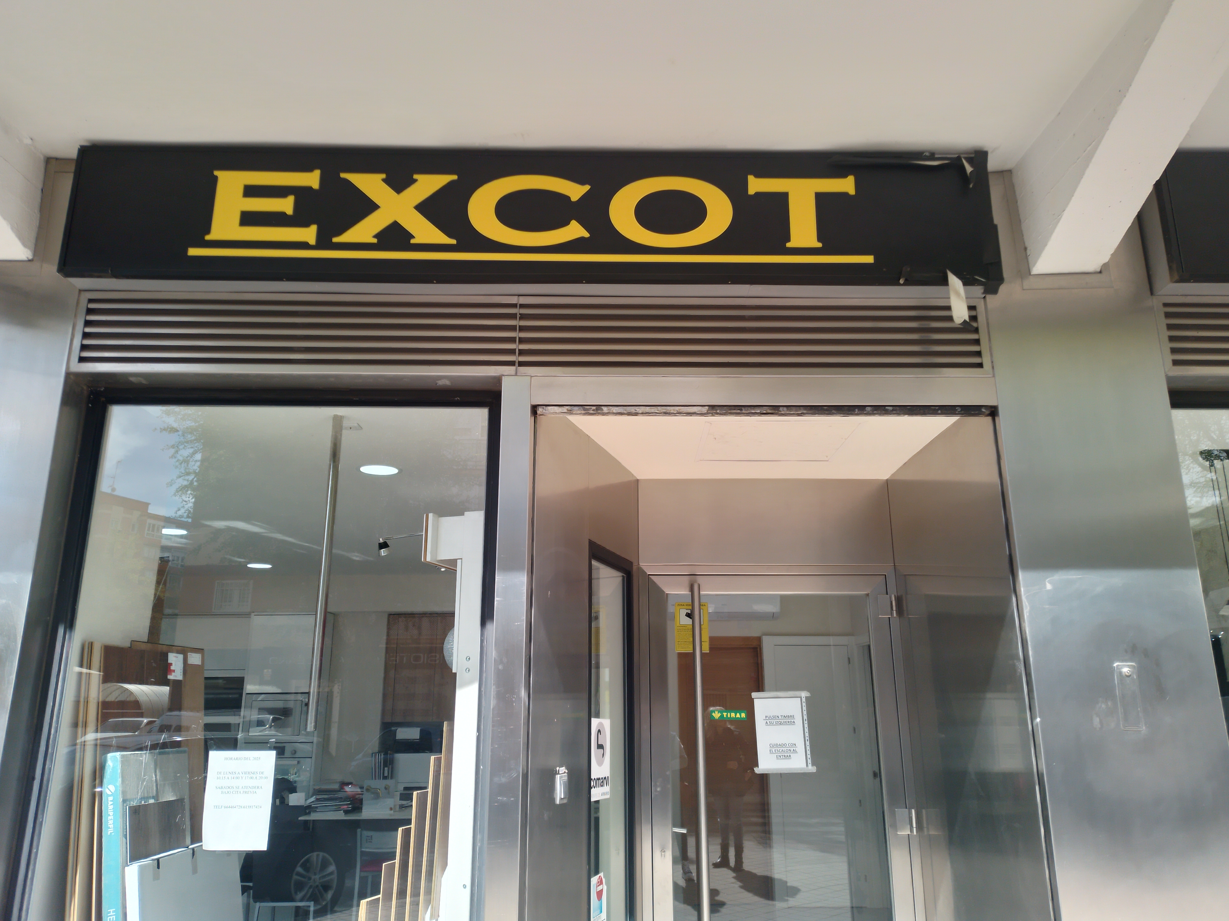 Foto de portada Muebles y Reformas Excot